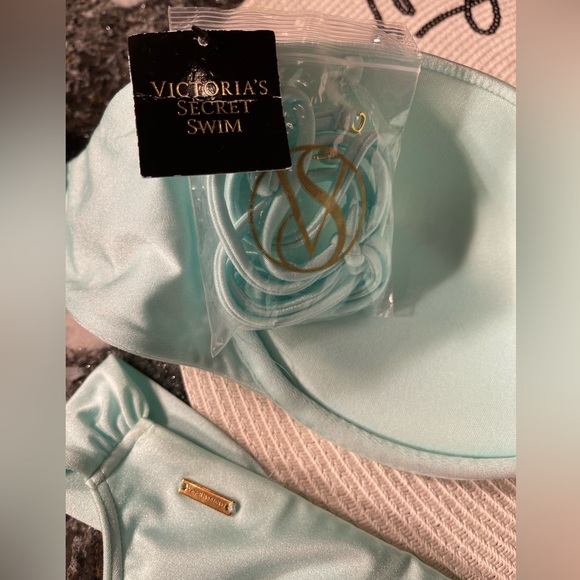 NWT vintage Victoria’s secret’s bikini embellished push-up 34DD/M set - Picture 10 of 13